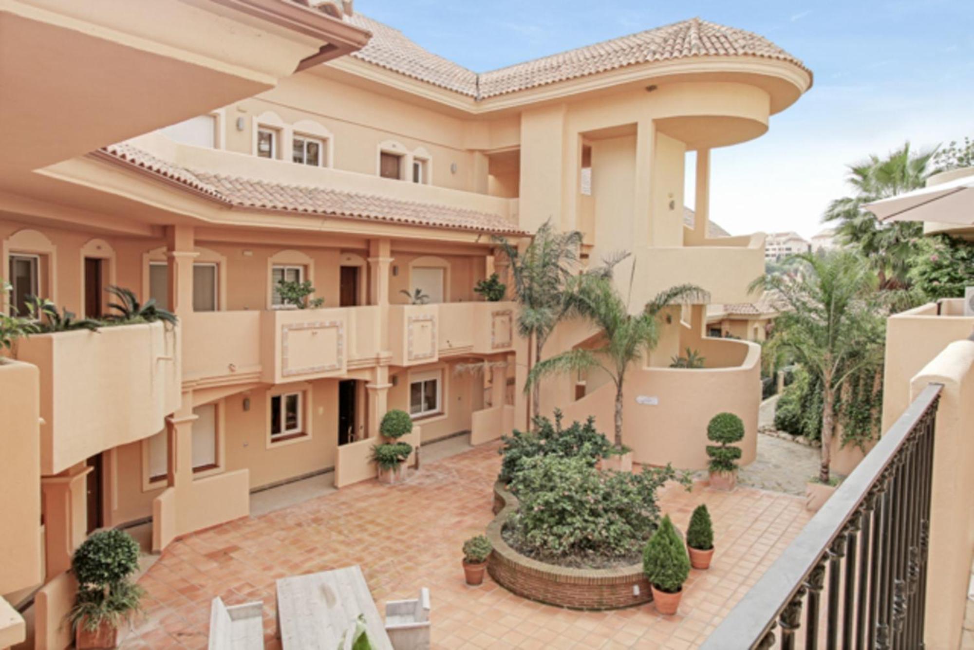 Aloha Hill Club Lluxury 5 Star Golf Resort Near Puerto Banus And Marbella Exteriér fotografie
